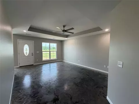 Living - 186 Stella Ct, Harrison, AR 72601 photo 3 of 3