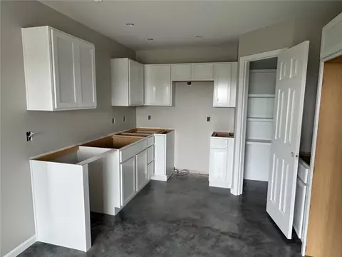 Kitchen - 186 Stella Ct, Harrison, AR 72601 photo 1 of 1