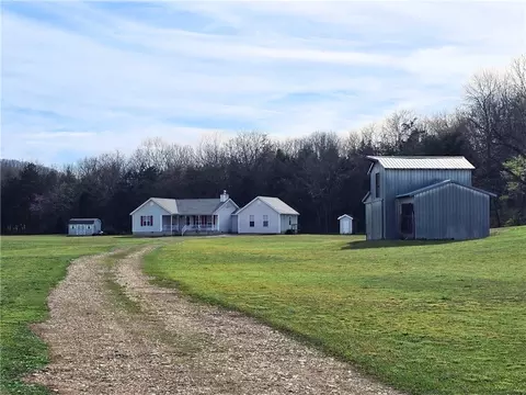 1511 County Road 617, Green Forest, AR 72638