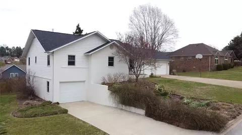Exterior - 203 Pebble Beach Dr, Harrison, AR 72601 photo 2 of 4