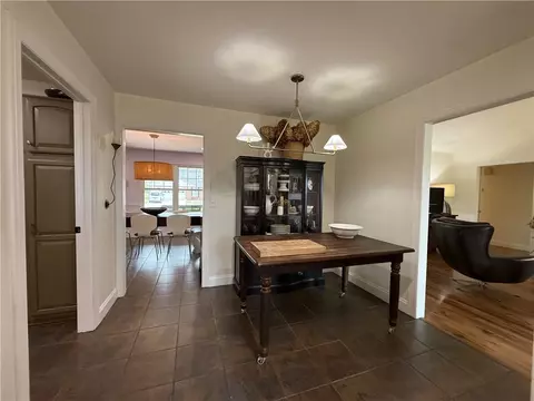 Entry Way - 203 Pebble Beach Dr, Harrison, AR 72601 photo 1 of 3