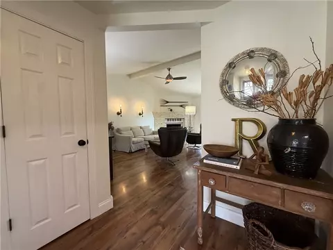Entry Way - 203 Pebble Beach Dr, Harrison, AR 72601 photo 3 of 3