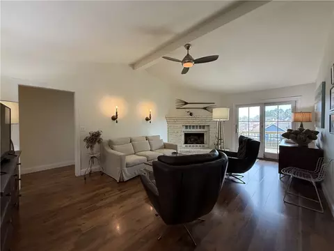 Living - 203 Pebble Beach Dr, Harrison, AR 72601 photo 1 of 3