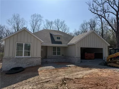 10 Leawood Ln, Bella Vista, AR 72715