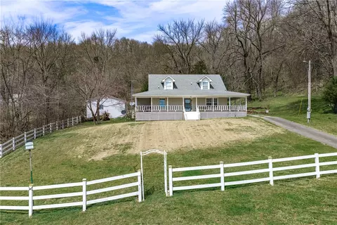 19271 Vineyard Rd, Canehill, AR 72717