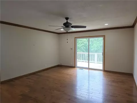 Living - 18772 Davis Rd, Rogers, AR 72756 photo 9 of 11