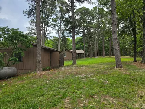 Exterior - 18772 Davis Rd, Rogers, AR 72756 photo 10 of 16