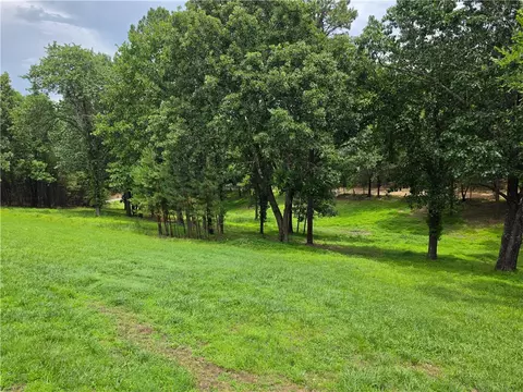 Exterior - 18772 Davis Rd, Rogers, AR 72756 photo 8 of 16