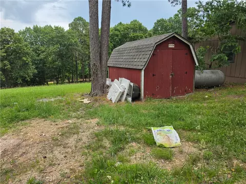 Exterior - 18772 Davis Rd, Rogers, AR 72756 photo 11 of 16