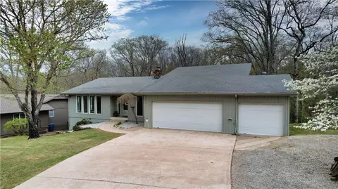 9 Ridgewell Ln, Bella Vista, AR 72715
