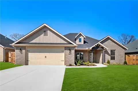 1350 Overcup Oak Ln, Bentonville, AR 72713