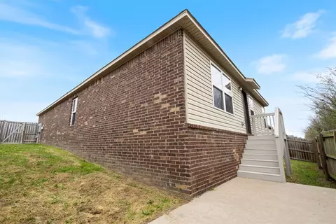 Exterior - 7851 Bridgegate Ave, Springdale, AR 72762 photo 3 of 3