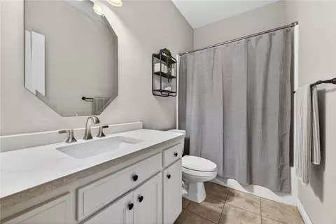 Bath - 8354 Hopper Rd, Rogers, AR 72756 photo 3 of 4