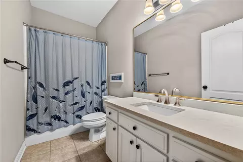 Bath - 8354 Hopper Rd, Rogers, AR 72756 photo 4 of 4