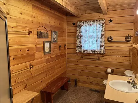 Bath - 483 Nc 8060, Jasper, AR 72641 photo 3 of 3