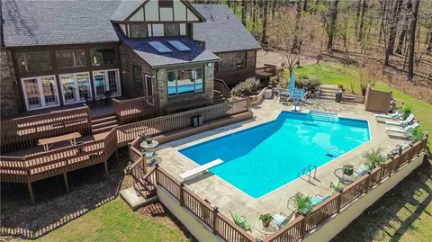2701 Inwood Dr, Harrison, AR 72601