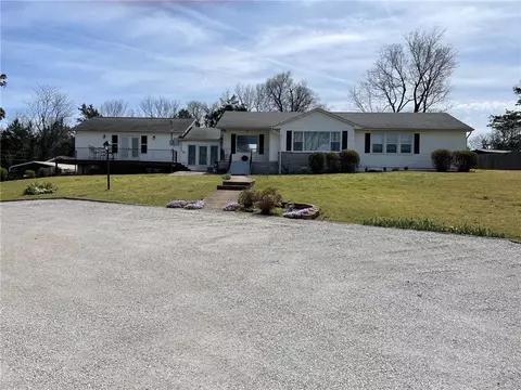 714 Circle Dr, Berryville, AR 72616