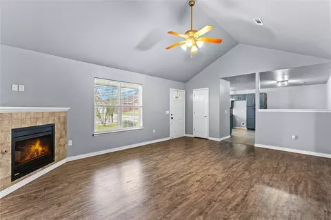 Living - 499 Buckboard Rd, West Fork, AR 72774 photo 3 of 3