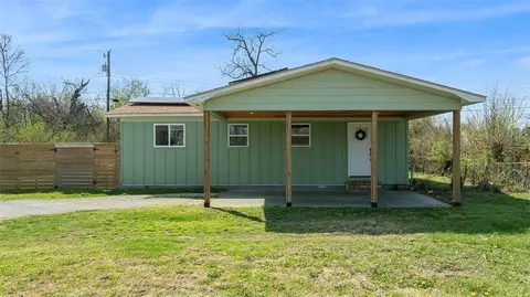 738 12th St, Rogers, AR 72756