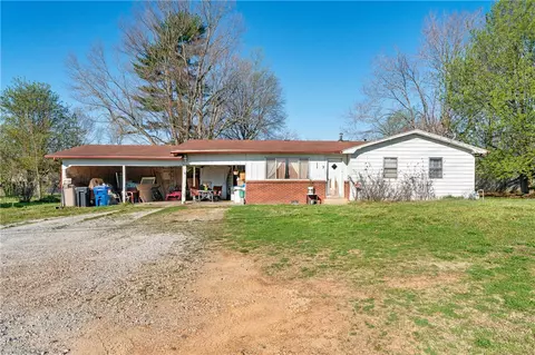 1434 S Monte Ne Rd, Rogers, AR 72756