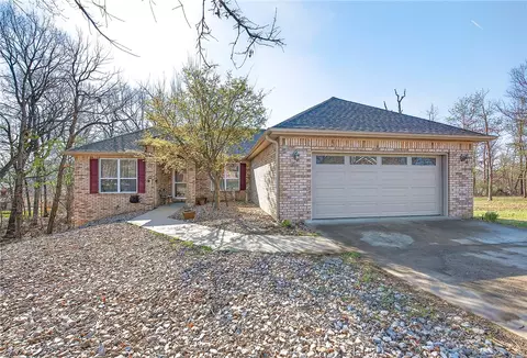 3 Eyemouth Dr, Bella Vista, AR 72715