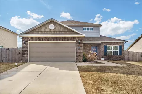 2503 Hickory Wood Ave, Lowell, AR 72745