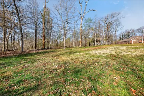 Eyemouth Drive, Bella Vista, AR 72715