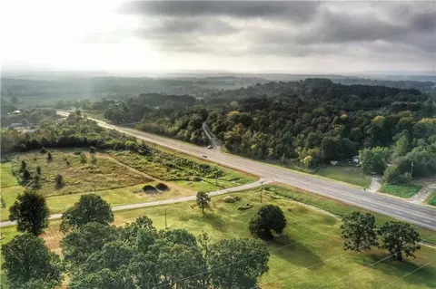 2497 E Aarons Dr, Springdale, AR 72764 photo 11