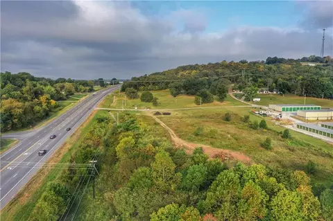 2497 E Aarons Dr, Springdale, AR 72764 photo 3