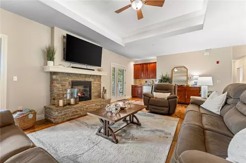 Living - 128 Mulligan Ct, Branson, MO 65616 photo 5 of 5