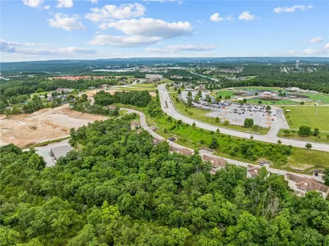 View/Area - 128 Mulligan Ct, Branson, MO 65616 photo 7 of 9
