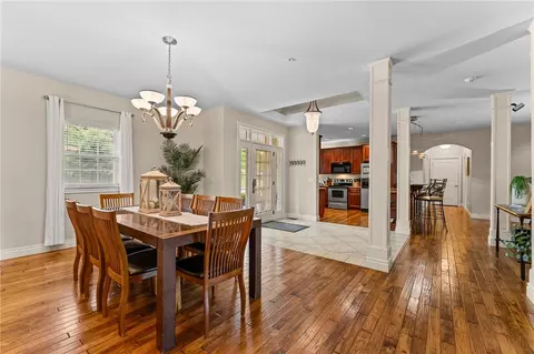 Dining - 128 Mulligan Ct, Branson, MO 65616 photo 2 of 3