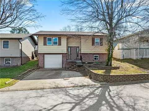 1503 Summerhill Ct, Harrison, AR 72601