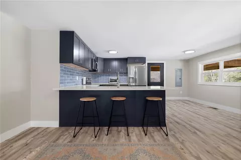 Kitchen - 219 Nc 8154, Jasper, AR 72641 photo 2 of 6