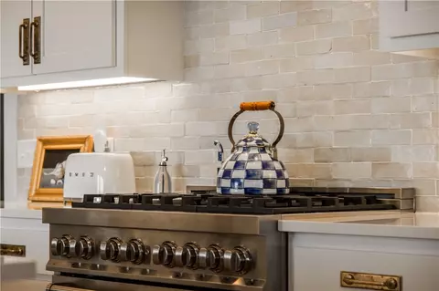 Kitchen - 5412 Hackett St, Springdale, AR 72762 photo 3 of 10