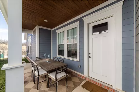 Exterior - 5412 Hackett St, Springdale, AR 72762 photo 3 of 4