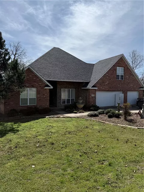 2983 Wagon Wheel Rd, Springdale, AR 72762