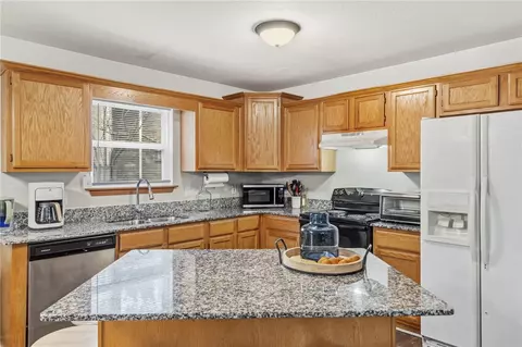2252 E 2254 E Cinnamon Way, Fayetteville, AR 72703