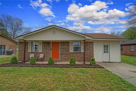 1505 S Boston Pl, Russellville, AR 72801