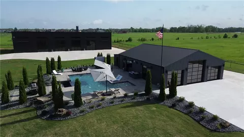 11390 Walters Rd, Bentonville, AR 72712