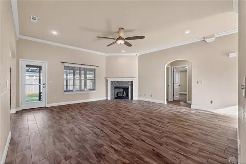 Living - 3738 Solitude St, Springdale, AR 72764 photo 2 of 3