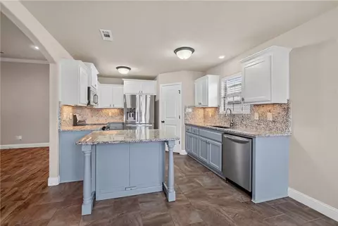 Kitchen - 3738 Solitude St, Springdale, AR 72764 photo 2 of 2