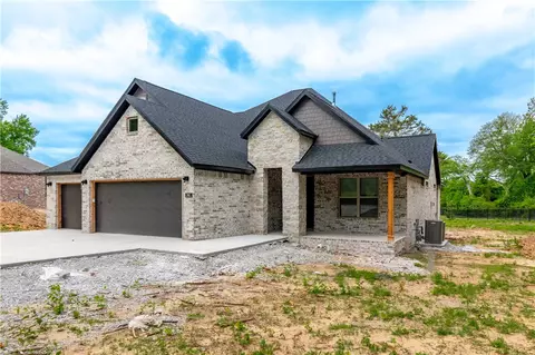 3067 NW Shelton Rd, Fayetteville, AR 72703