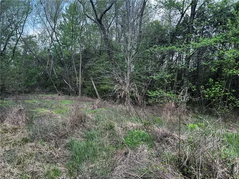 000 N Jackson Ave, Russellville, AR 72802