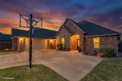 4044 Stonehenge Ave, Springdale, AR 72764