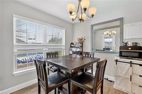 Dining - 2071 Fields Cv, Pea Ridge, AR 72751 photo 2 of 2