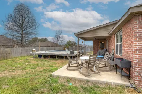 Exterior - 2071 Fields Cv, Pea Ridge, AR 72751 photo 5 of 8