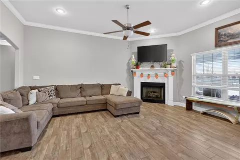 Living - 2071 Fields Cv, Pea Ridge, AR 72751 photo 1 of 2