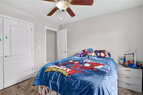 Bedroom - 2071 Fields Cv, Pea Ridge, AR 72751 photo 7 of 10