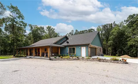 12029 S Edmondson Rd, Gentry, AR 72734